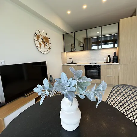 Malibu Apartament, Apartment *